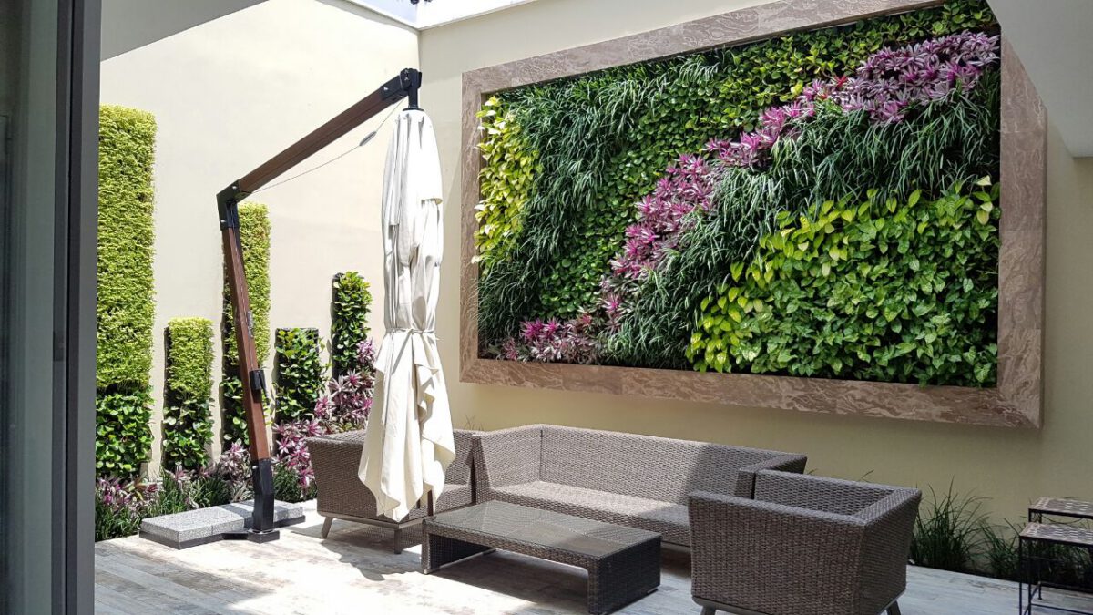 ¿Cuál es el tiempo de vida de un jardín vertical y cómo podemos maximizarlo?