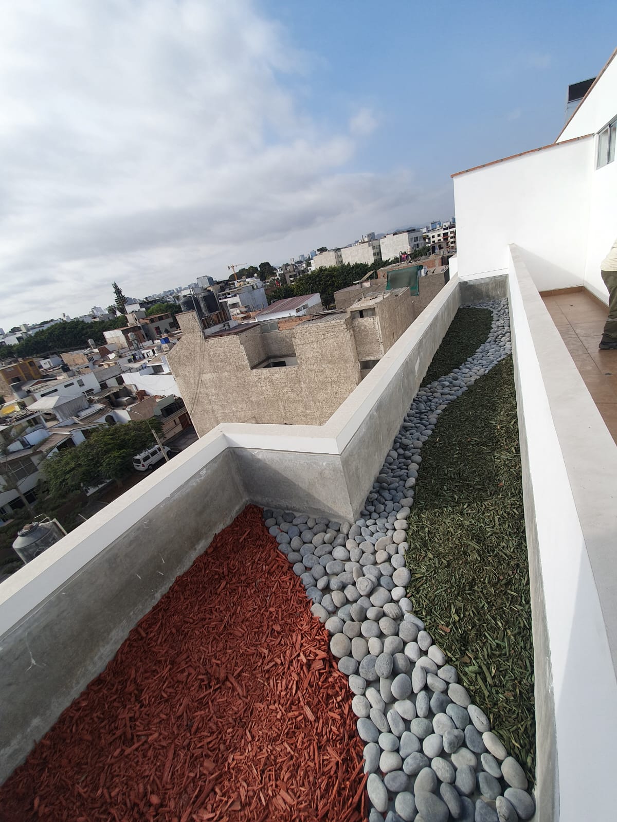 Debido a su capacidad para convertir áreas subutilizadas en espacios funcionales, los techos verdes dan paso a jardines, áreas verdes y hábitats naturales. 